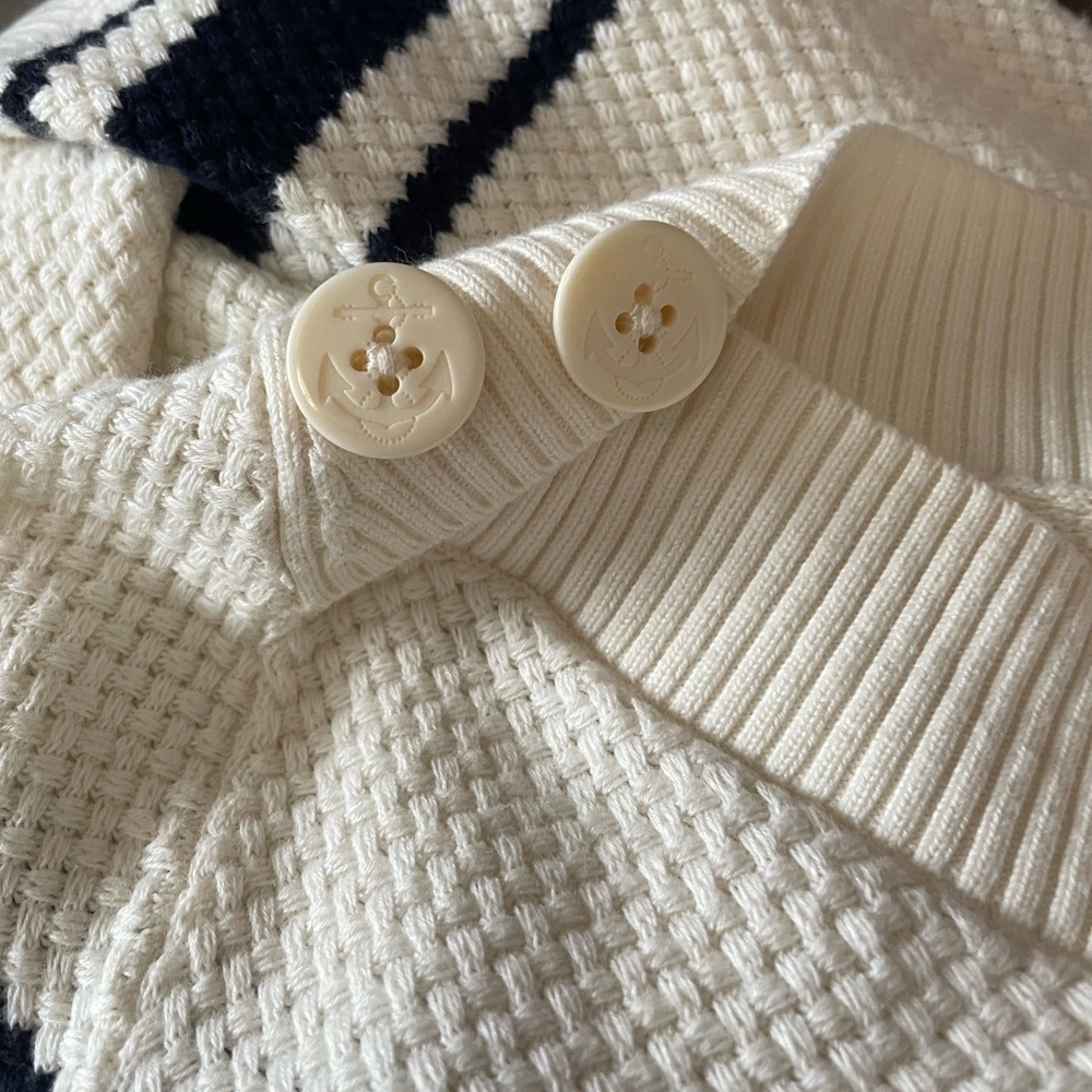 Talbots cream and black sweater - Picture 5 of 5